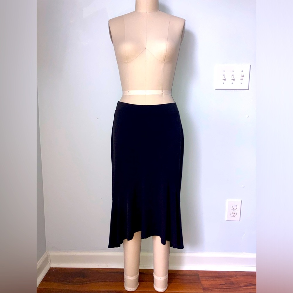 Croft and Barrow Women’s size S black midi ruffle skirt